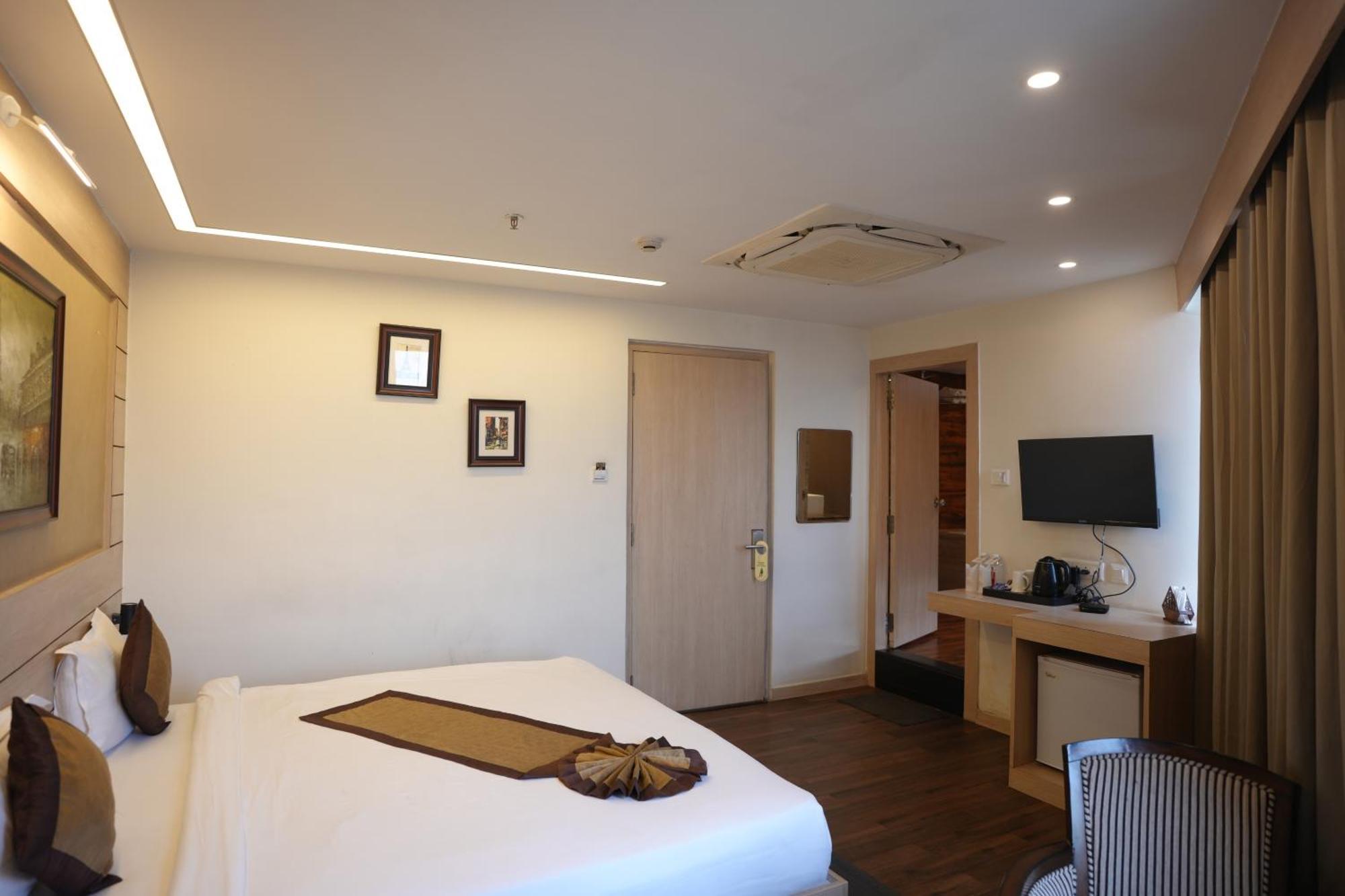 Hotel Silkhouse Premier Danapur Exterior foto