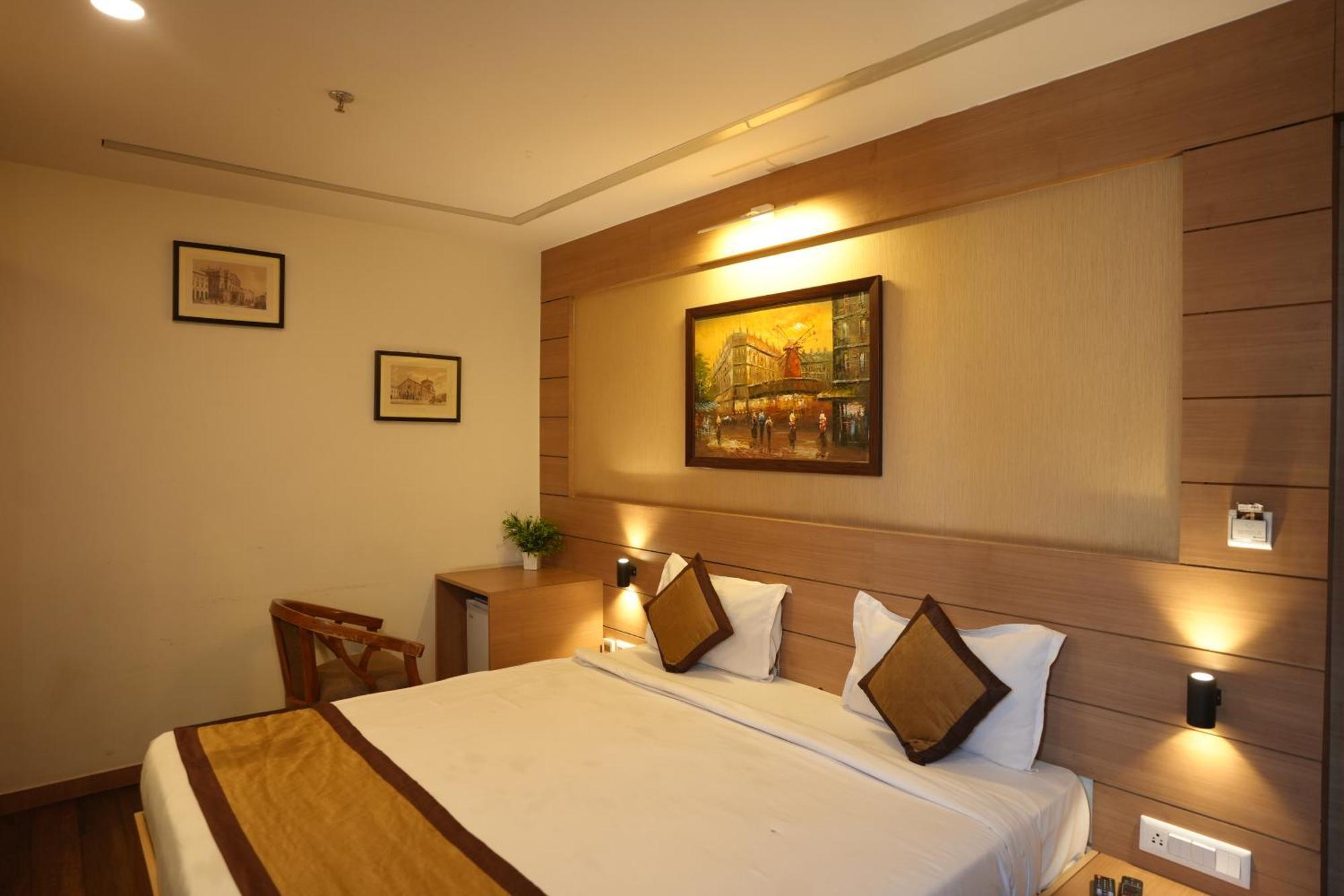 Hotel Silkhouse Premier Danapur Exterior foto