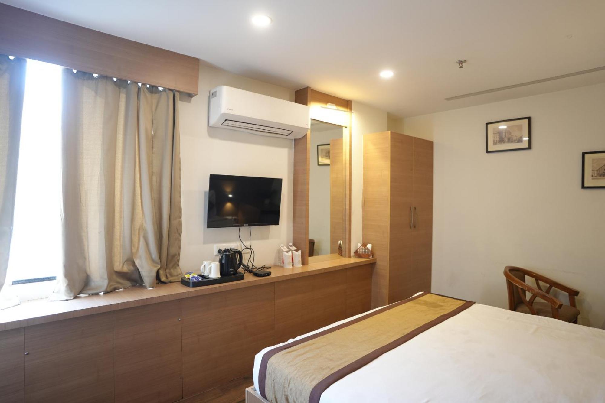 Hotel Silkhouse Premier Danapur Exterior foto